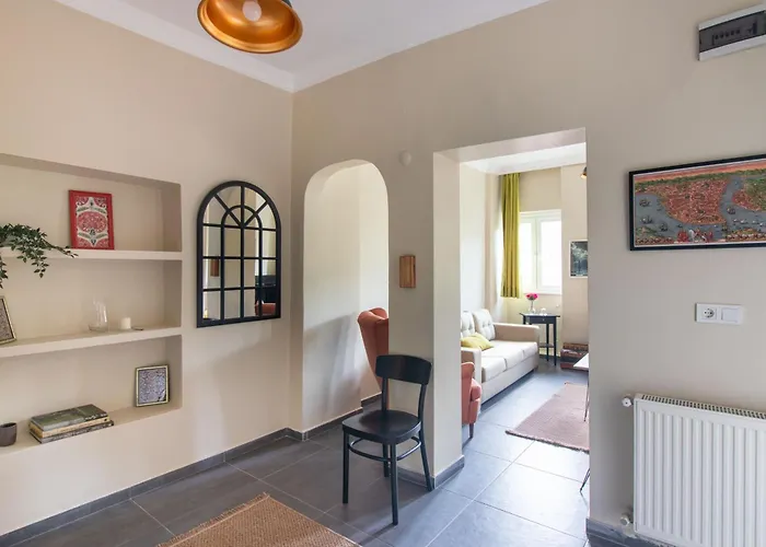 Calm & Charming 1br With Shared Lush Garden Access 公寓 *