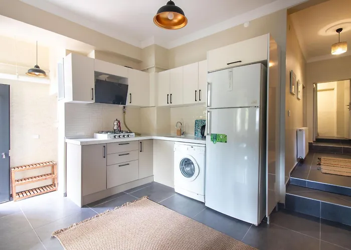 Calm & Charming 1br With Shared Lush Garden Access Apartamento *