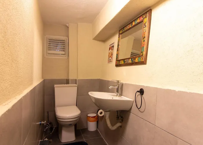 Apartamento Calm & Charming 1br With Shared Lush Garden Access