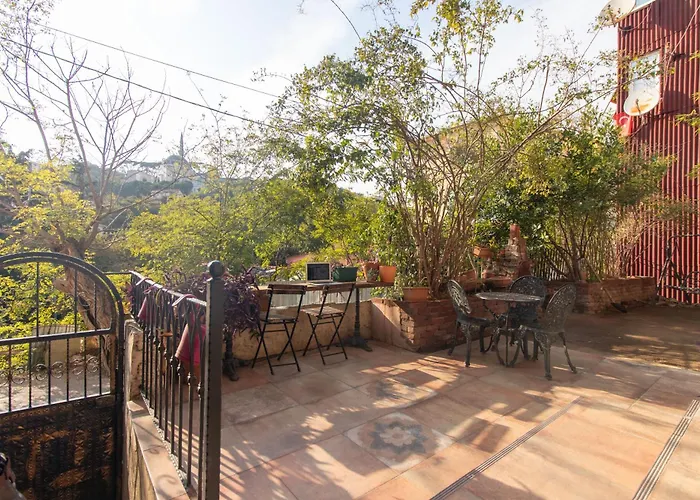 Calm & Charming 1br With Shared Lush Garden Access *